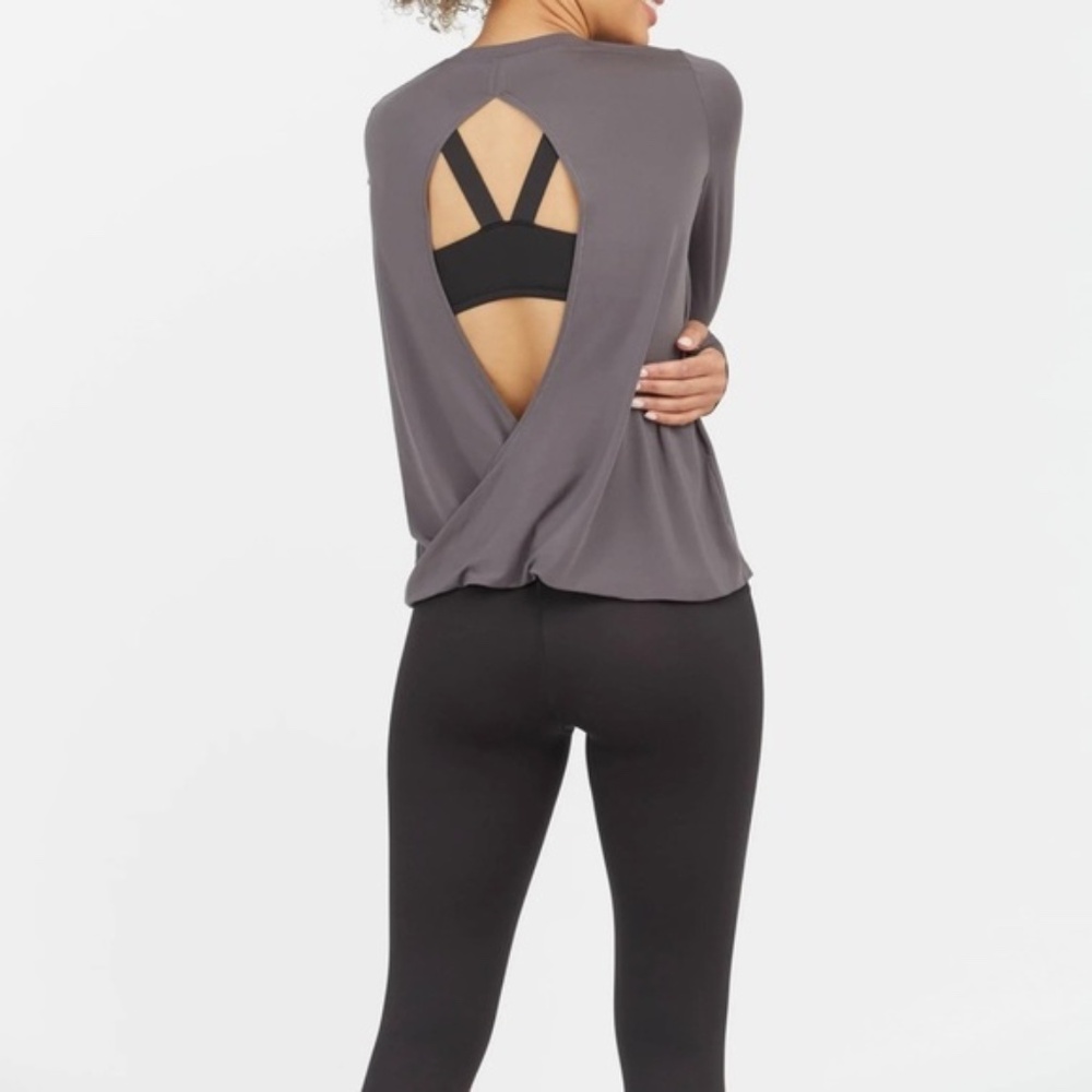 Spanx Wrap Open Back Long Sleeve Pullover Top Thumbholes Gray Size Small